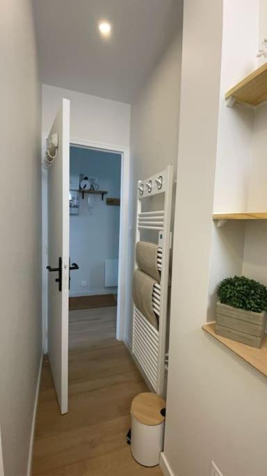 Joli Appartement Avec Parking - Proche Centre Ville Chartres Exterior photo