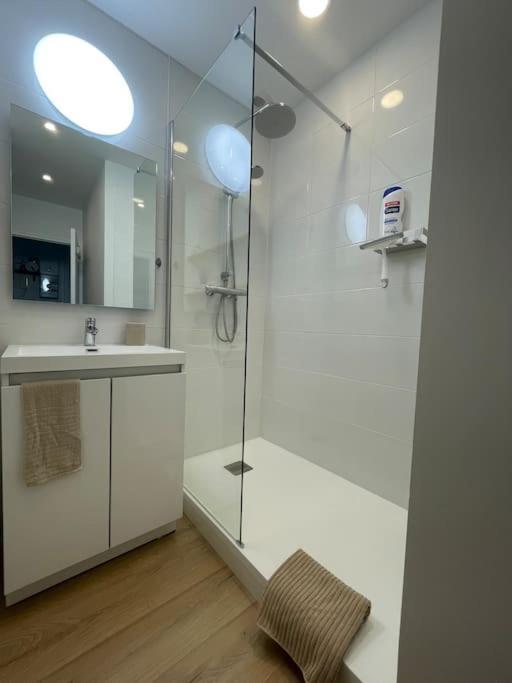 Joli Appartement Avec Parking - Proche Centre Ville Chartres Exterior photo